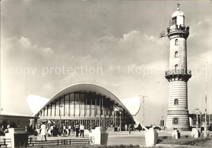 Warnemuende Ostseebad Restaurant Teepott mit Leuchtturm