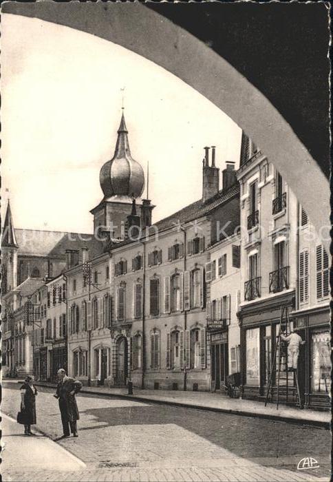 Remiremont Vosges Kirchenpartie
