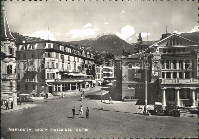 Merano Meran Piazza del Teatro
