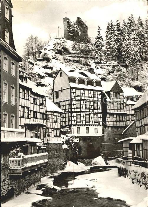 Monschau Montjoie NRW Haller Ruine im Winter