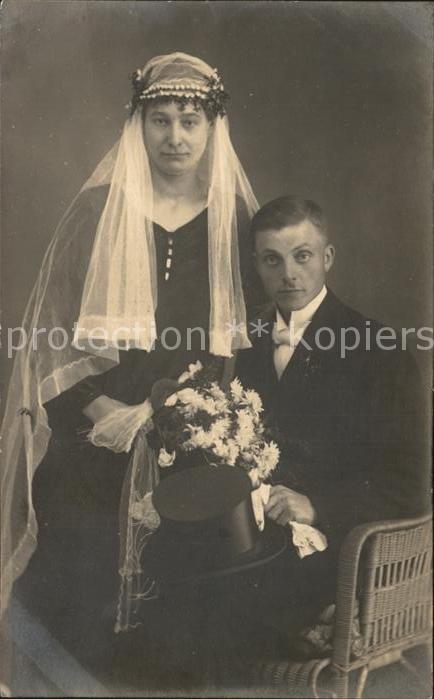 Hochzeit Braut und Braeutigam Zylinder