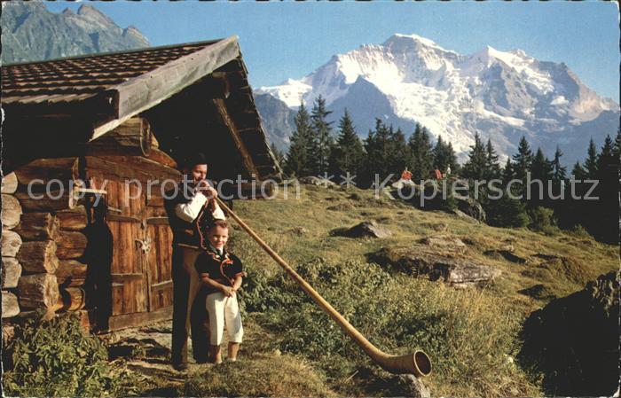 Alphorn Alphornblaeser Sennenbub Wengen Jungfrau