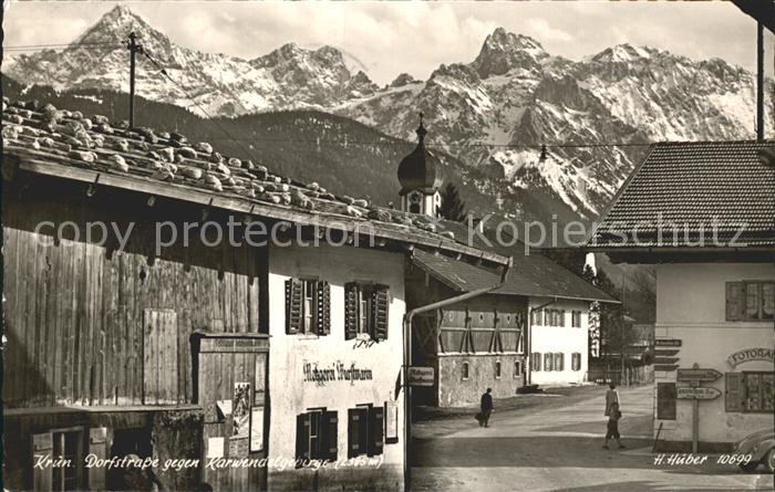 Kruen Dorfstrasse Karwendelgebirge