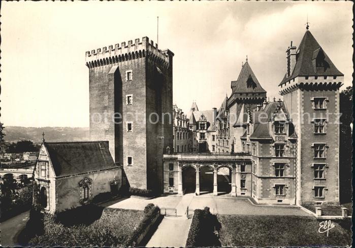 Pau 64 Chateau Henri IV. Donjon Facade Entree