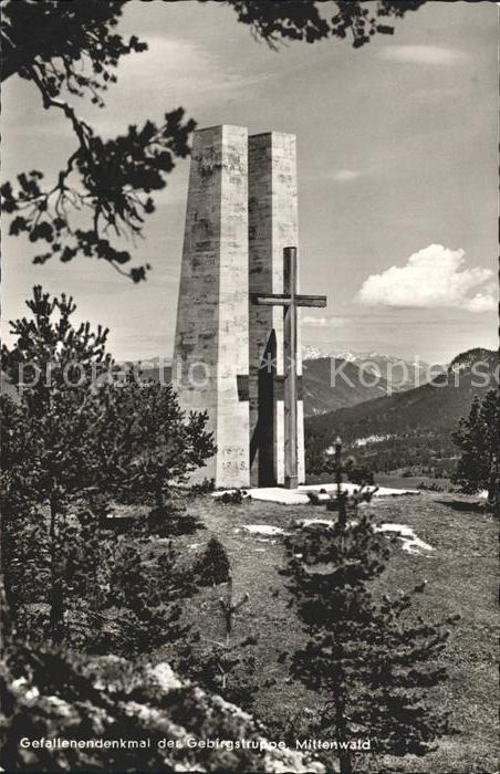 Mittenwald Bayern Gefallenendenkmal der Gebirgstruppe Mittenwald