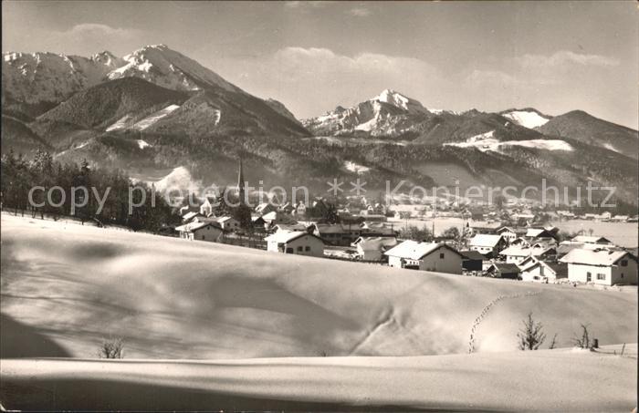 Bergen Chiemgau mit Hochfelln und Hochgern