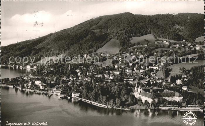 Tegernsee Bayern mit Neureuth Fliegeraufnahme