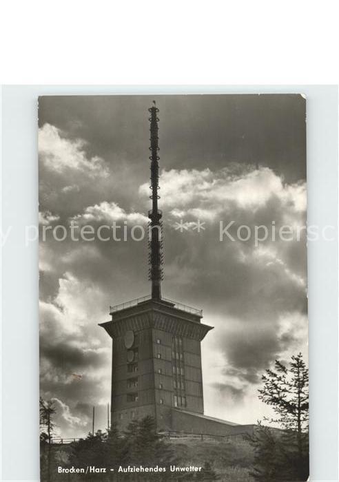 Brocken Harz Wetterstation Aufziehendes Unwetter