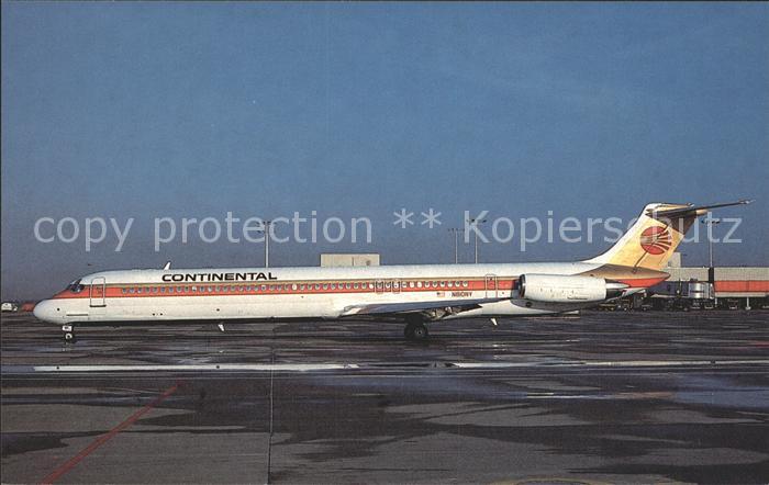 Flugzeuge Zivil Continental McDonnell Douglas DC-9-82 M