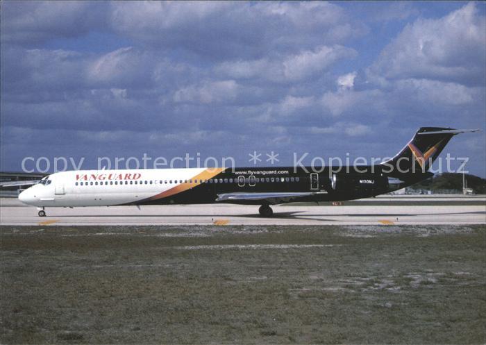 Flugzeuge Zivil Vanguard Green colours MD-80 N130NJ