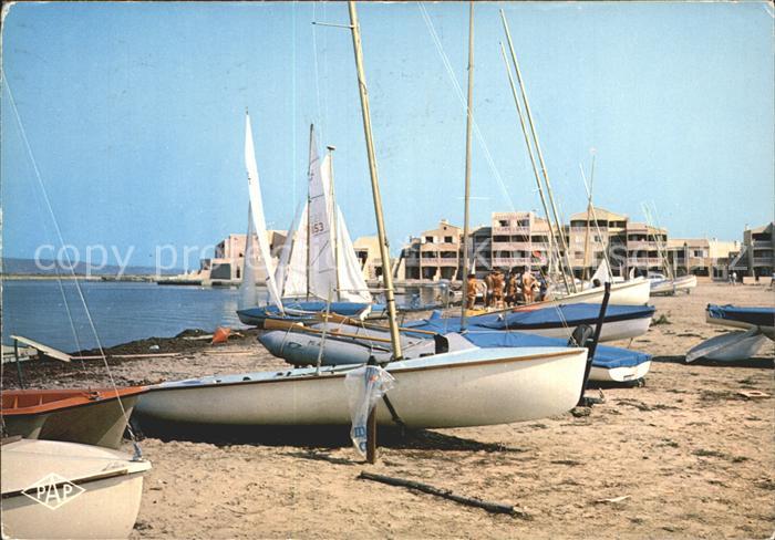 Le Barcares Port Barcares Le Club Mediterraneen de Nautisme devant Nautica