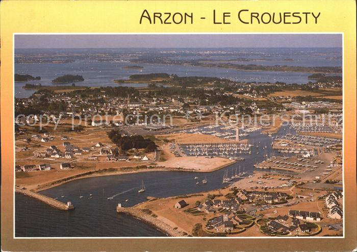 Arzon Le port en eau profonde du Crouesty Vue