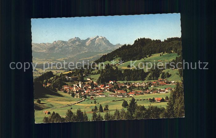 Oberstaufen Oberallgaeu Bayern mit Altmann und Saentis