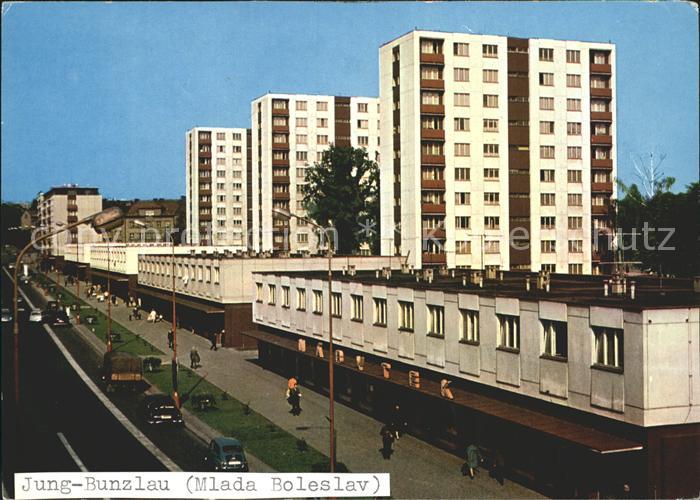 Jung Bunzlau Mittelboehmen Strassenpartie Wohnblocks