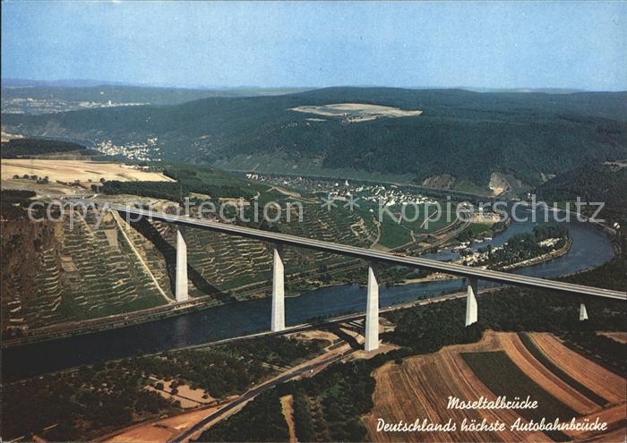 Mosel Region Moseltalbruecke Campinginsel Winningen Fliegeraufnahme