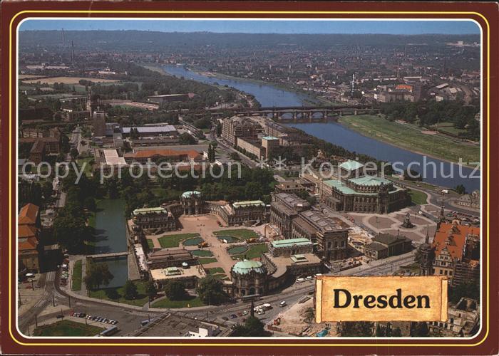 DRESDEN Elbe Altstadtblick Zwinger Elbe Fliegeraufnahme