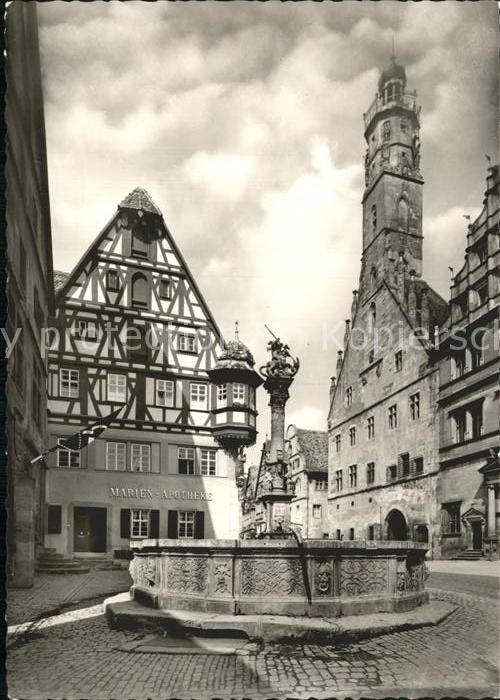 Rothenburg Tauber Marien-Apotheke und Herterlichsbrunnen