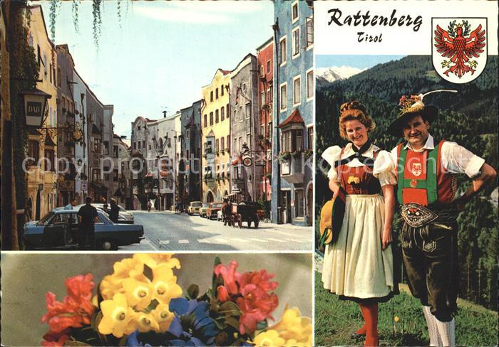 Rattenberg Tirol Strassenpartie Flora Tiroler Trachten