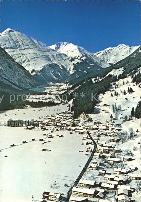 Holzgau mit Primig Laerchspitze und Rappenspitze
