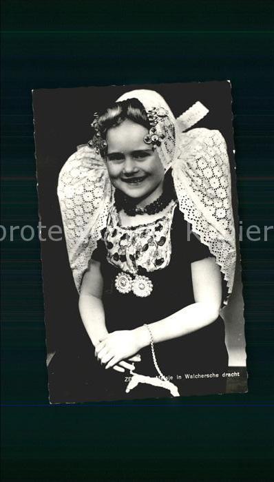 Zeeland Niederlande Meisje in Walchersche dracht