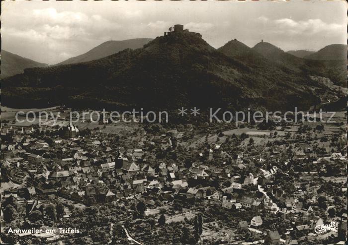 Annweiler Trifels Fliegeraufnahme