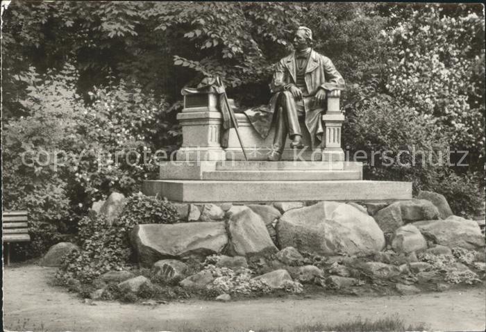 Neuruppin Theodor Fontane Denkmal