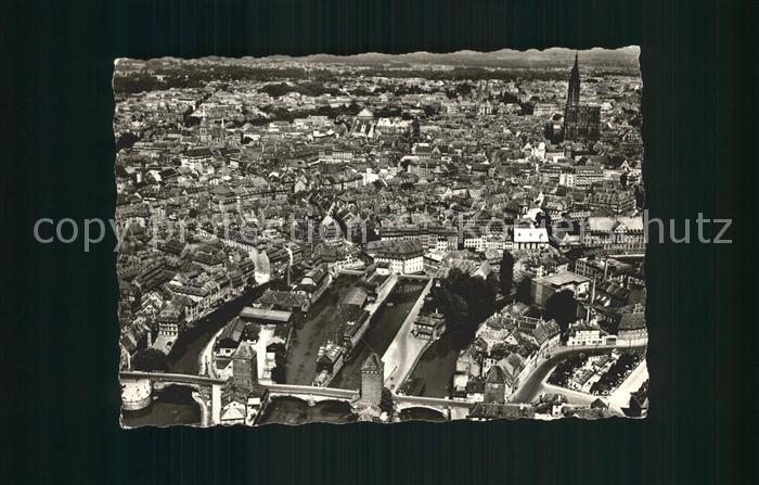 Strasbourg Alsace Ponts couverts vue Generale