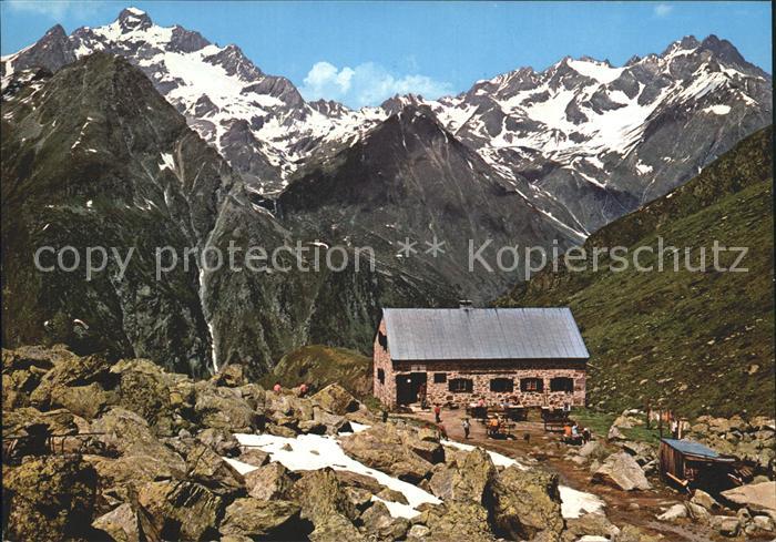 Chemnitzer Huette mit Verpeilspitze und Rofelewand