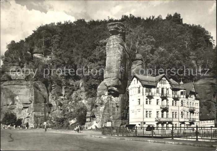 Ceske Svycarsko Hrensko Hotel Labe pod bizarnim skalnim sloupem na nabrezi