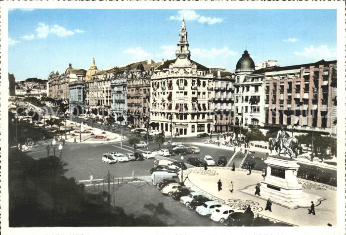 Porto Portugal Praca da Liberdade e Avenida dos Aliados Monumento