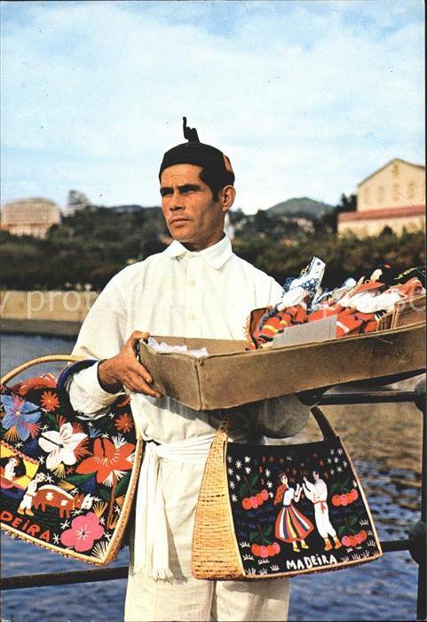 Funchal Vendedor de recordacoes Souvenirhaendler