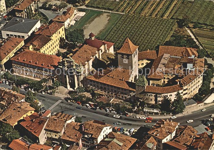 Gries-Quirein Bozen Kloster Muri Gries mit Grieser Platz Fliegeraufnahme