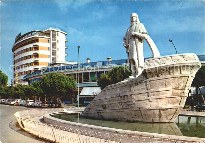 Abano Terme Monumento a Cristoforo Colombo ed Hotel Ambassador Denkmal
