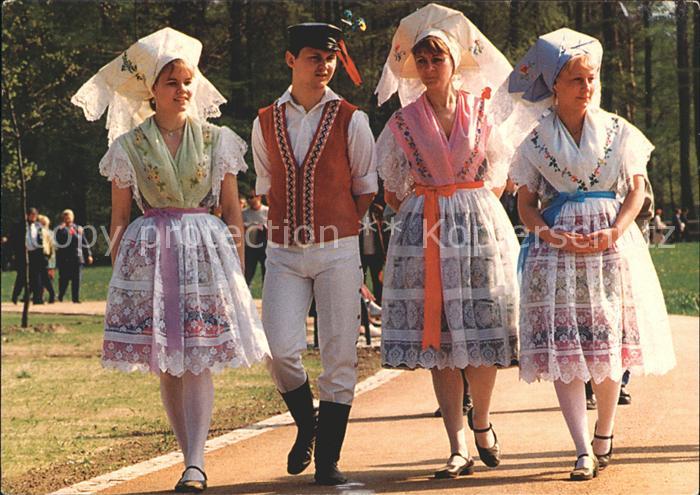 Luebbenau Spreewald Spreewaelder Festtrachten