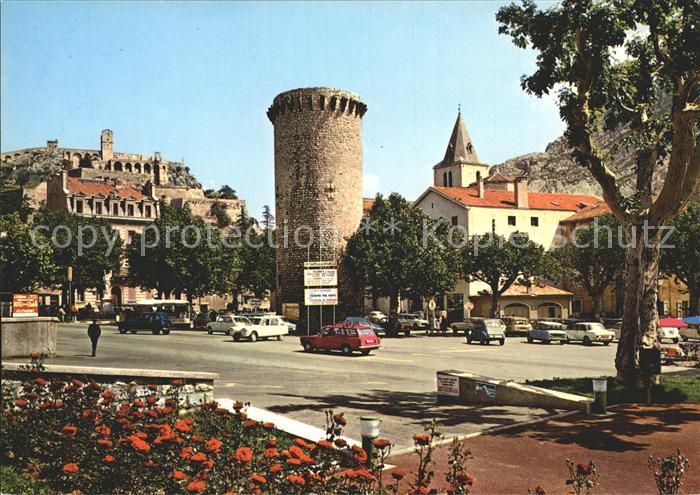 Sisteron Place de la Liberation Tour Porte de Provence Clocher Eglise Notre Dame