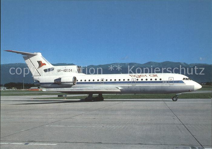 Flugzeuge Zivil Tiger Air Yakovlev 42 UR-42334