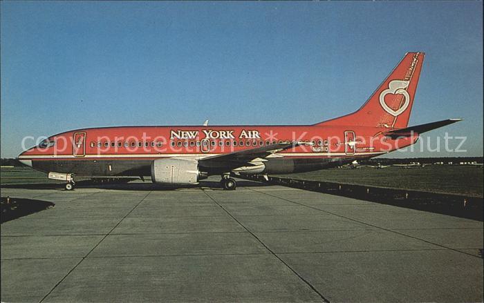 Flugzeuge Zivil New York Air Boeing 737-3T0