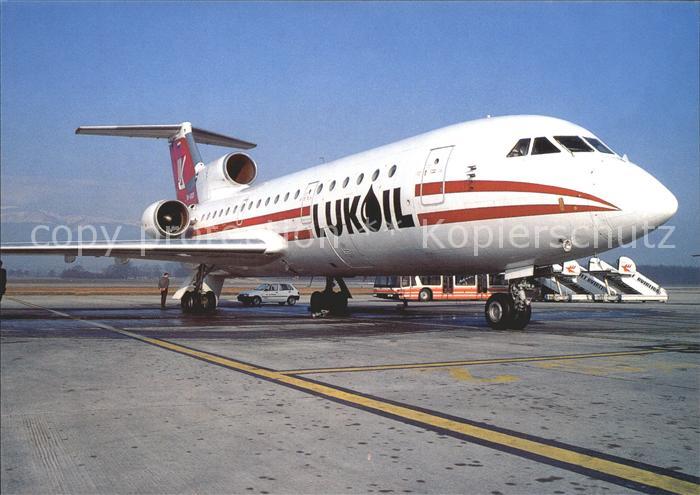 Flugzeuge Zivil Lukoil Avia Yakovlev Yak-42 RA-42424