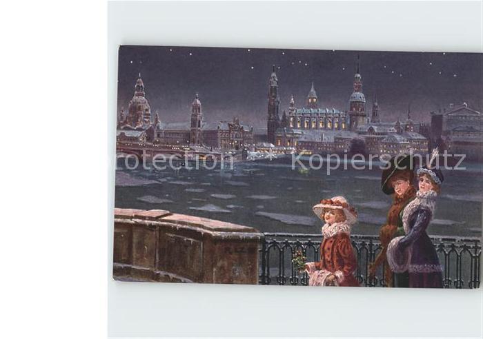 DRESDEN Elbe Blick von der Marienbruecke