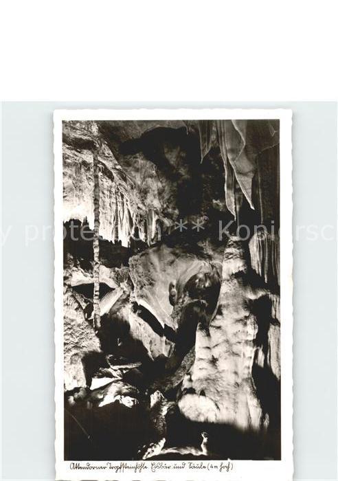 Hoehlen Caves Grottes Attendorn Tropfsteinhöhle Eisbär Säule