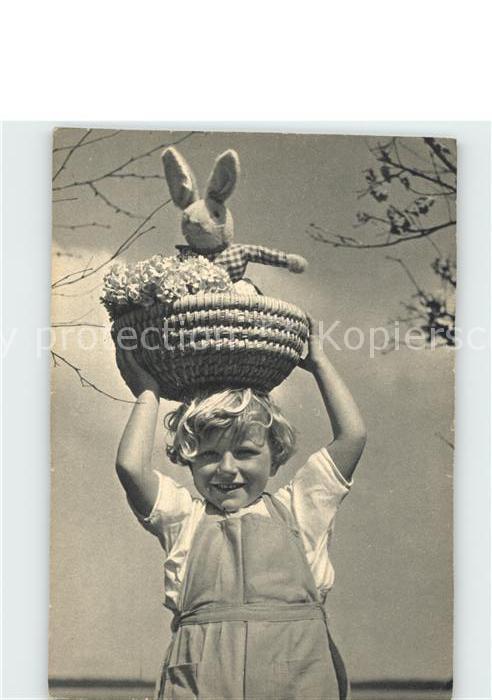 Ostern Easter Paques Kind Osterhase