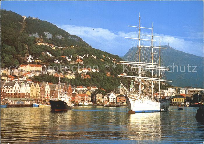Bergen Norwegen VAgen skoleskipet Statsrad Lehmkuhl