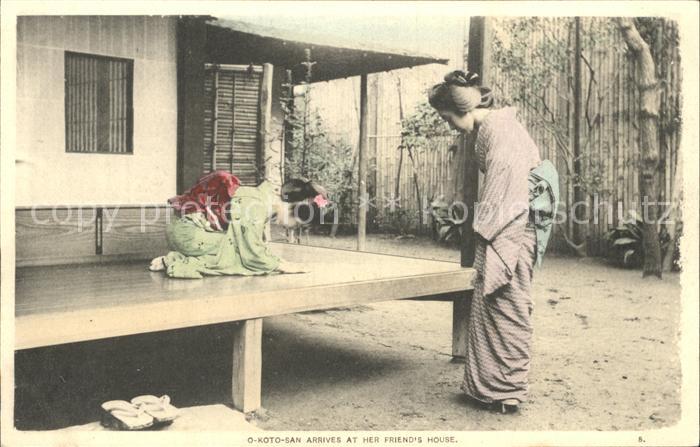 Japan O-Koto-San arrives at her friend s house