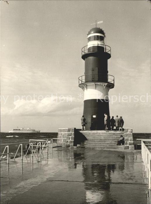 Leuchtturm Lighthouse Warnemuende An der Mole