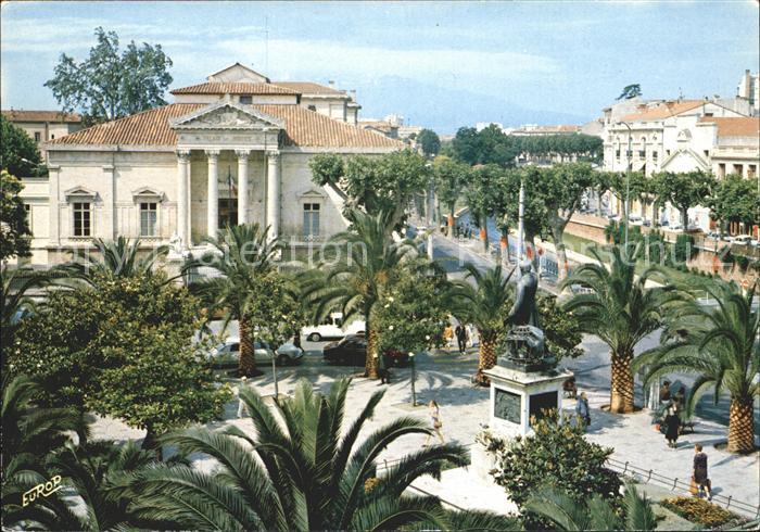 Perpignan Palais de Justice ave la Place Arago