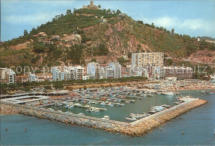 Blanes Bootshafen