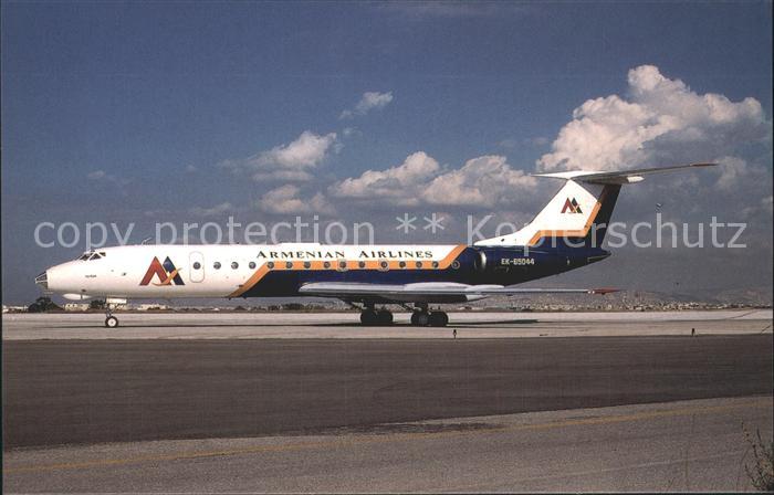 Flugzeuge Zivil Armenian Airlines Tupolev Tu-134A EK-6504