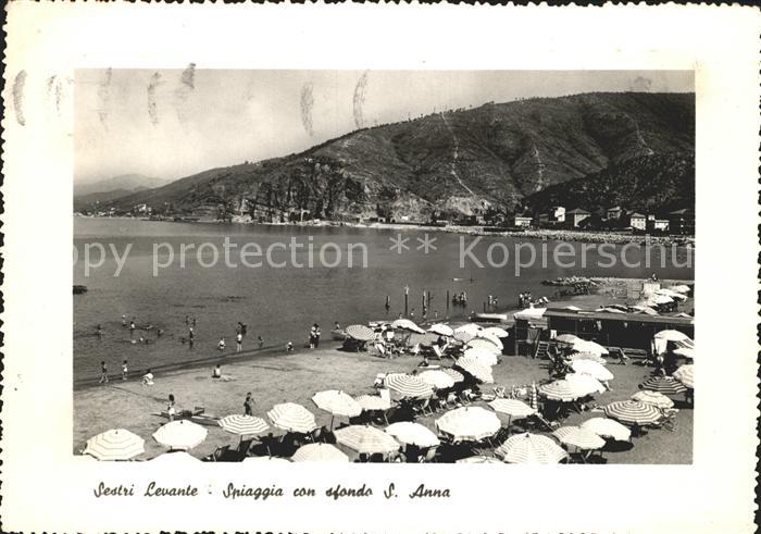 Sestri Levante Spiaggia con sfondo S Anna