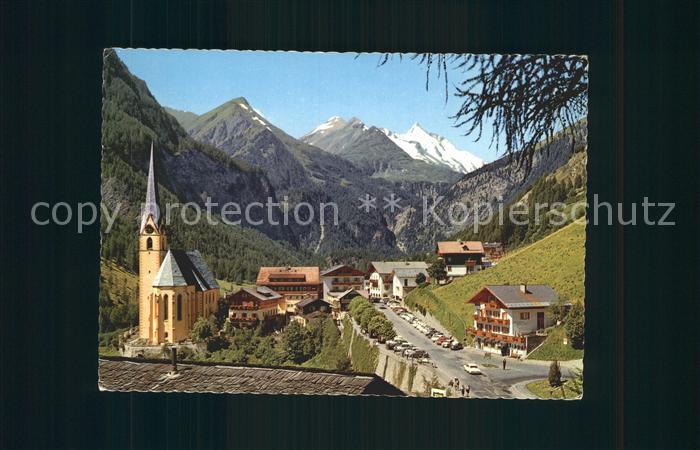 Heiligenblut Kaernten Wallfahrtskirche mit Grossglockner