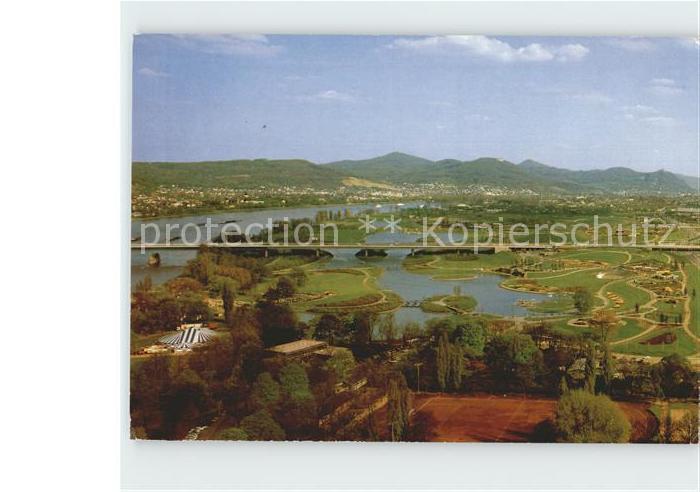 Bonn Rhein Bundesegartenschaugelaende Rheinaue Siebengebirge